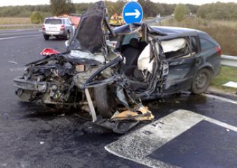 Meghalt egy férfi az 1-es főúton