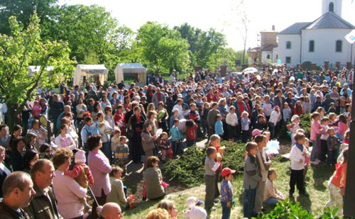 Majális Tatabányán