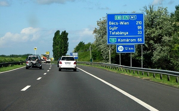 Folytatódik az M1-es autópálya felújítása