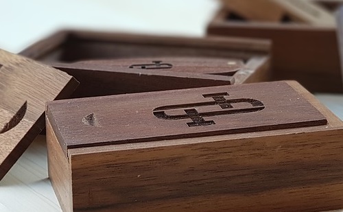 DIY és gyári lézer gravírozás - ki mit tud? 