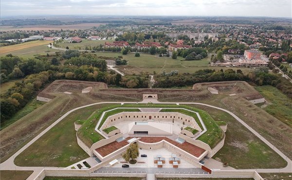 Befejeződött a komáromi Csillag erőd felújítása és bővítése
