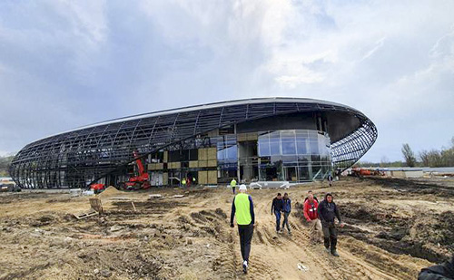 Javában zajlanak a tatabányai kézilabdázók leendő szentélyének építési munkálatai 