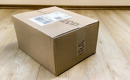 Átadták a Magyar Posta tatabányai logisztikai központját