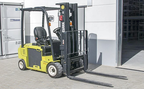 A Graboplast SPC padlóburkolatok próbagyártásába kezdett Tatabányán