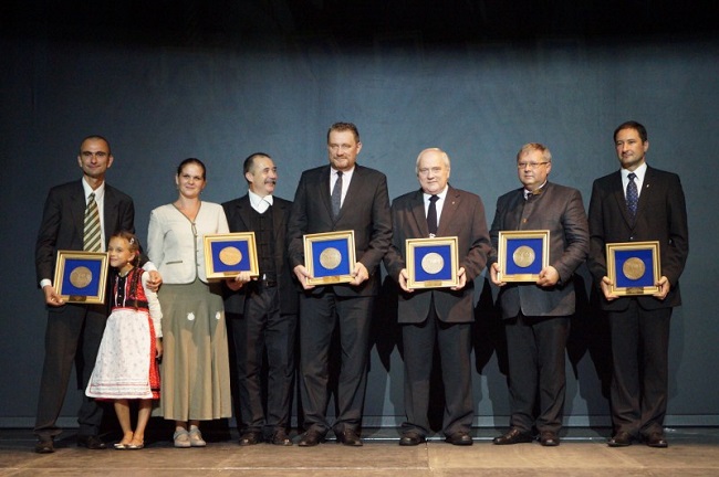 Megyei Pr&iacute;ma D&iacute;j - forr&aacute;s: kemoh.hu